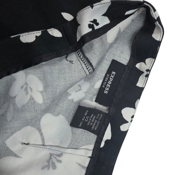 VTG Express Womens Black & White Floral Stretch Mini Skirt Size 1/2 - Picture 4 of 8